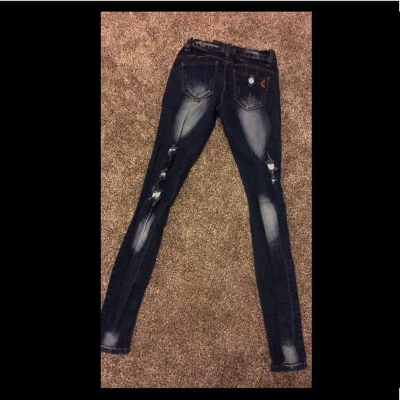 VIP Jeans - Picture 2 of 3